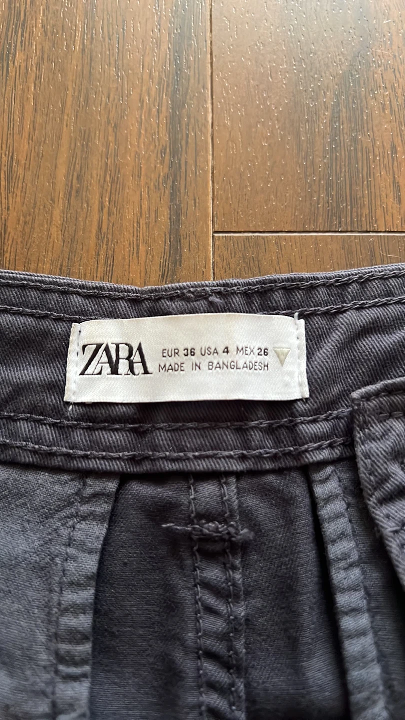 Zara Cargo Pants - Size 4 (USA) - photo 2
