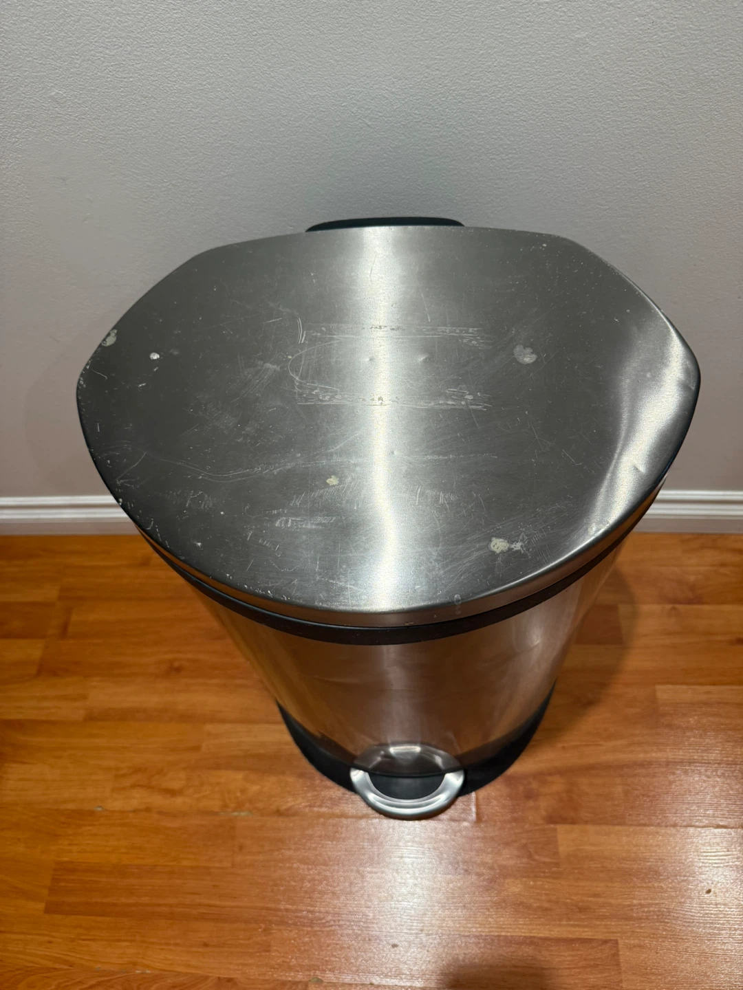 trash can - photo 2