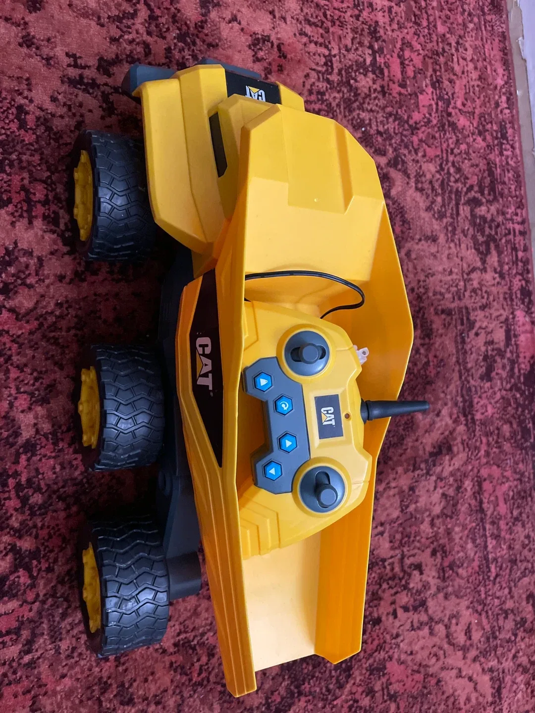CAT Remote Control Dump Truck - Yellow image indicator(10)