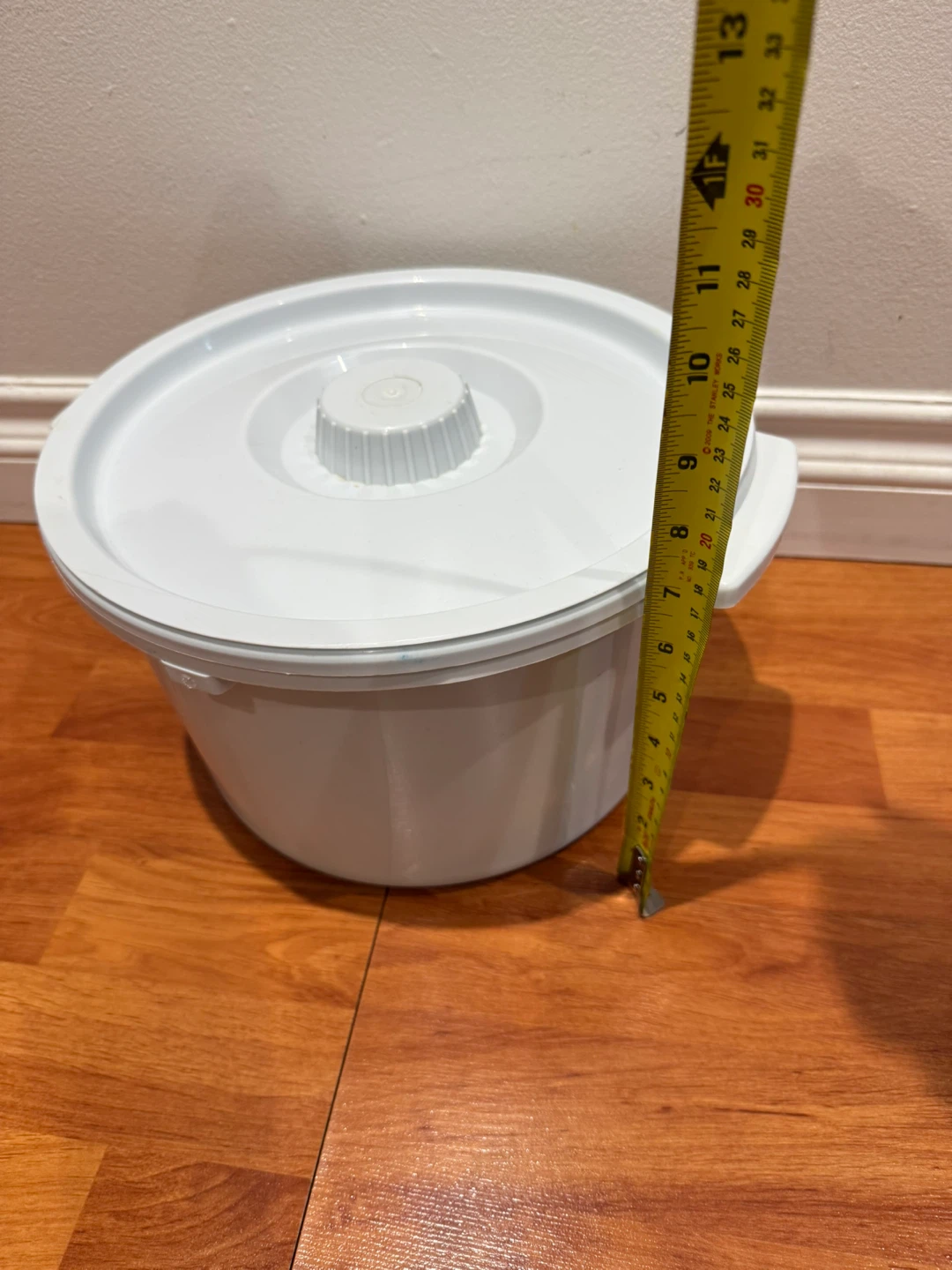 Pail with lid for commode seat - photo 4