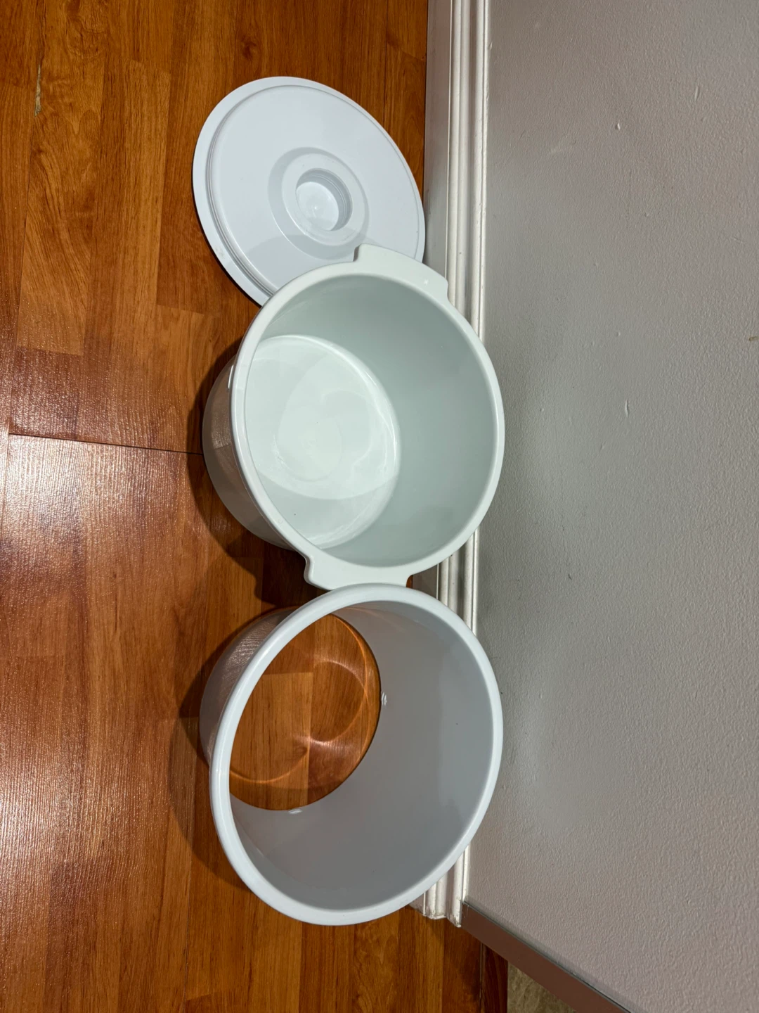 Pail with lid for commode seat - photo 3