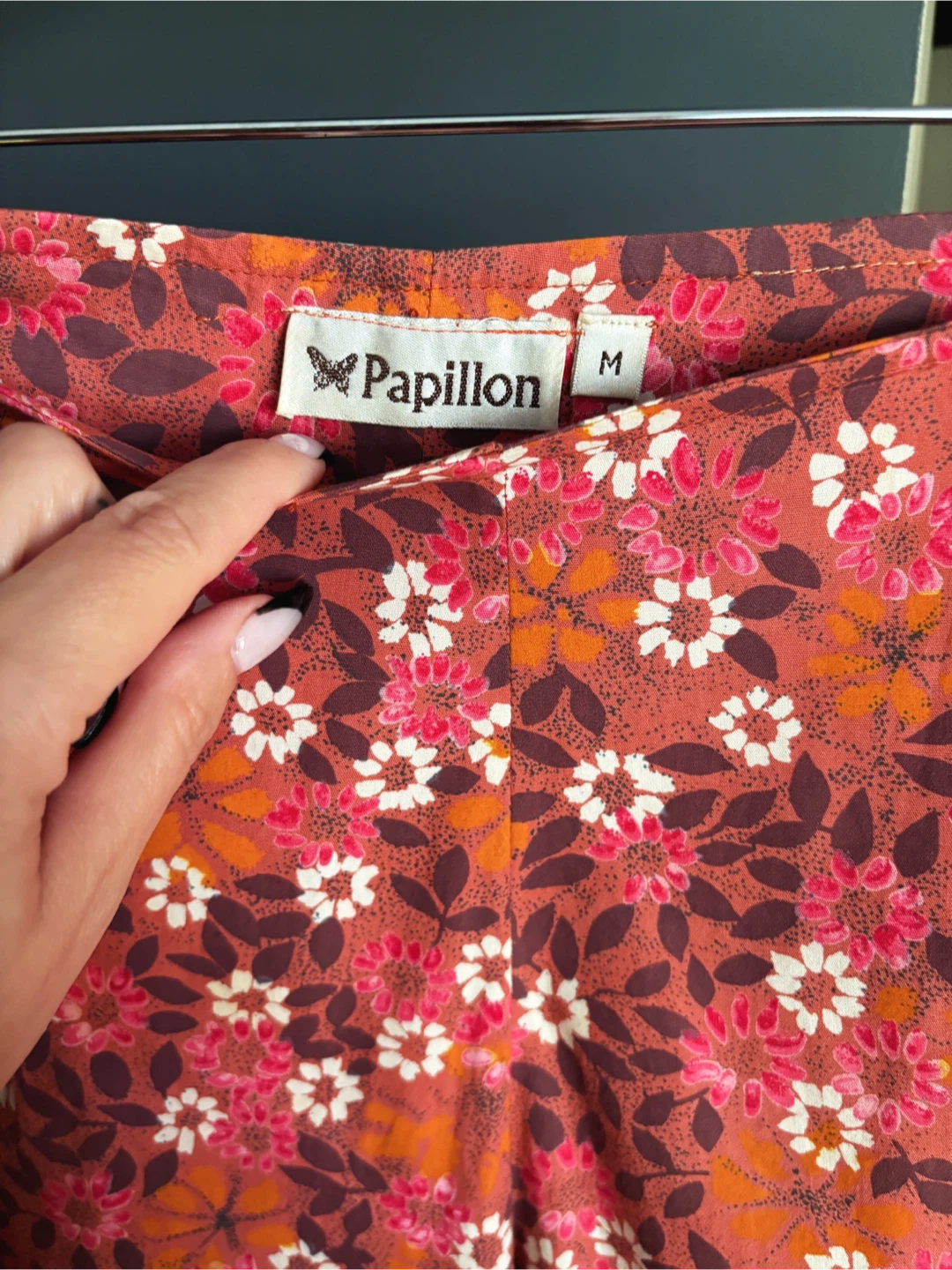 Papillon Floral Print Capri Pants - photo 4