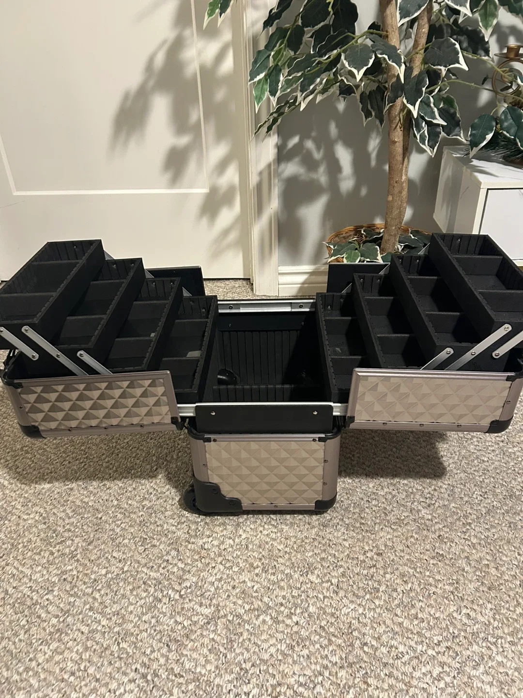 Rolling Makeup Case professional image indicator(3)