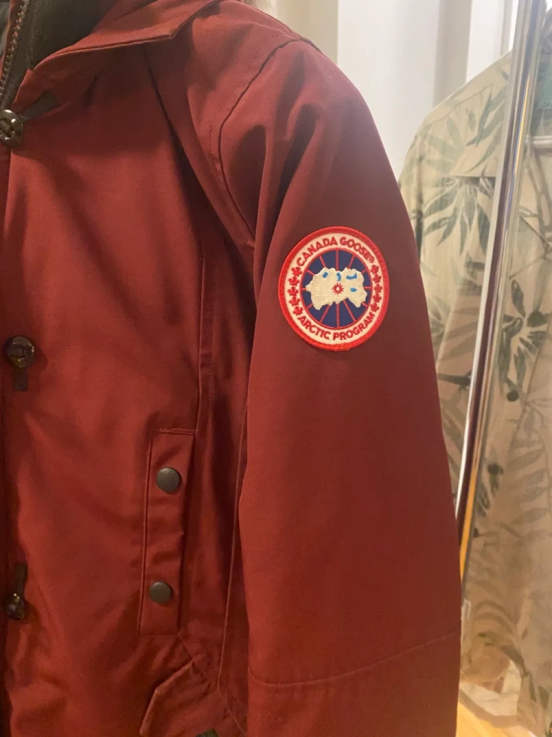 MOVING!!! Canada Goose Kensington Parka S/P image indicator(2)