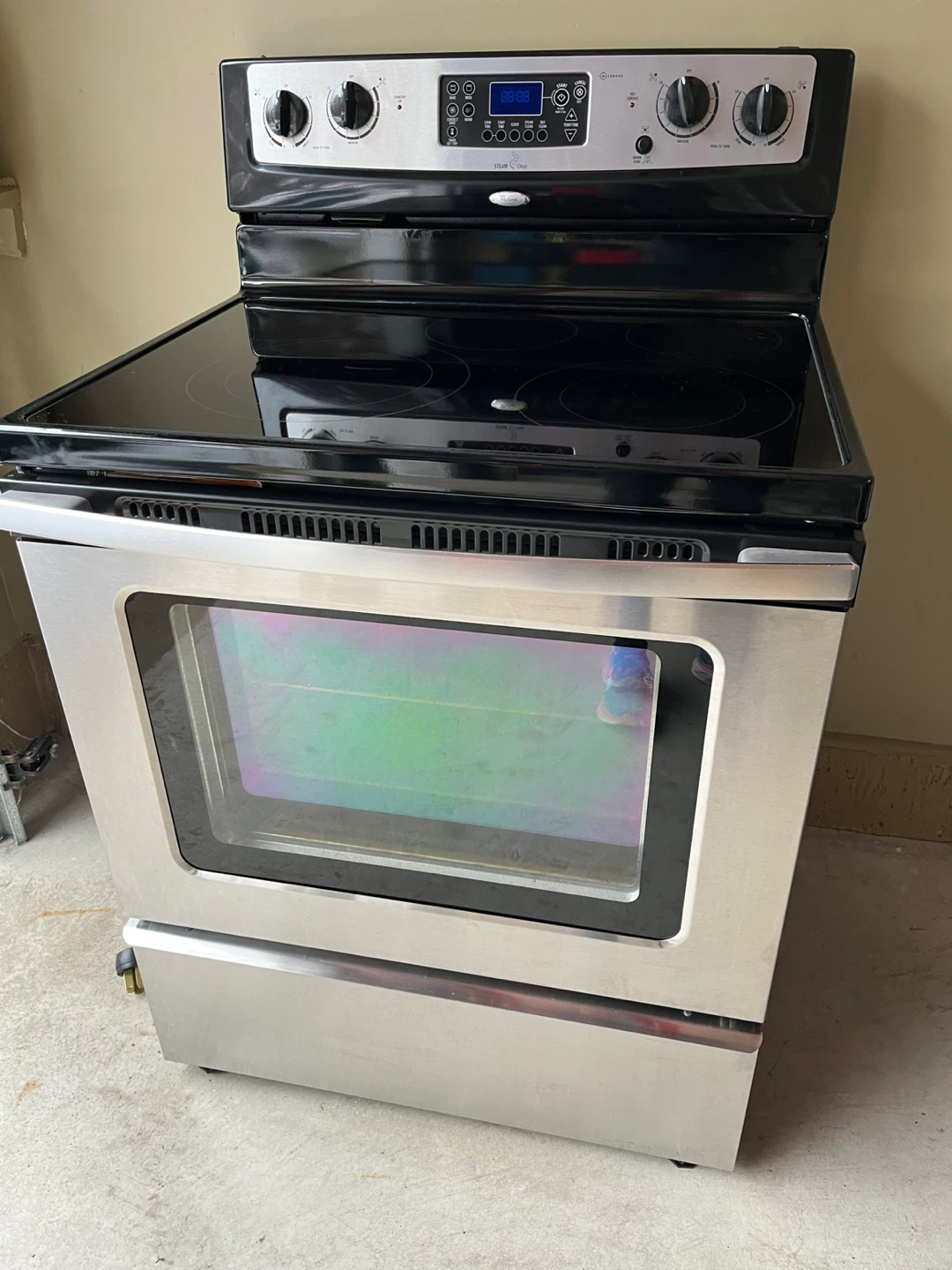 Whirlpool FreeRange Electric Stove - photo 3