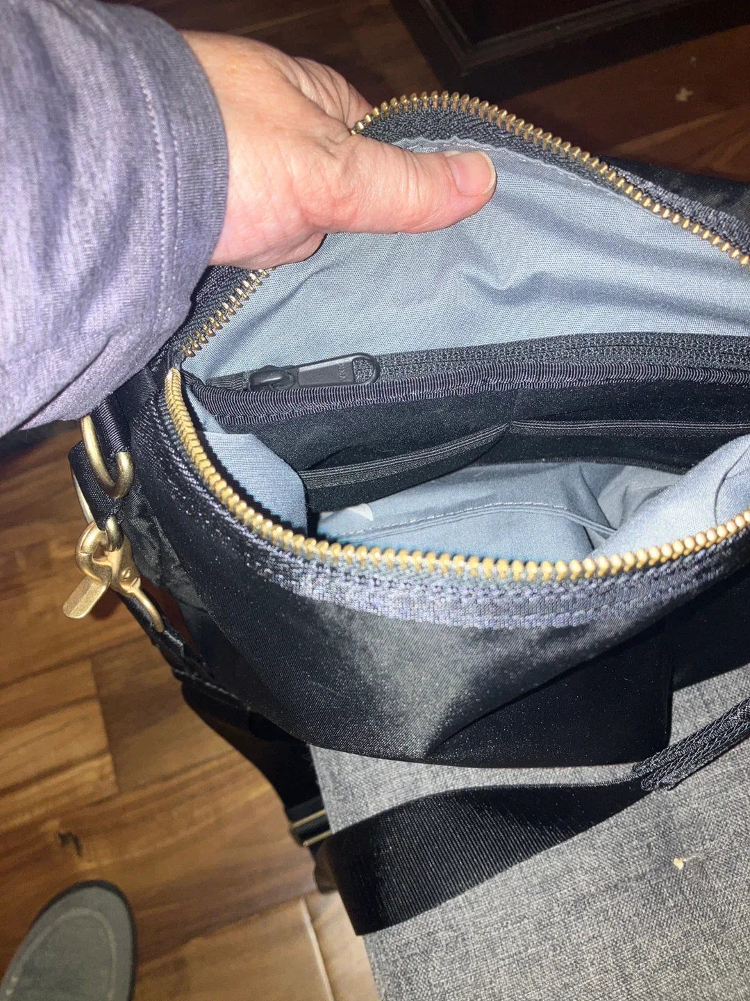 Timbuk2 Black Crossbody Bag image indicator(4)