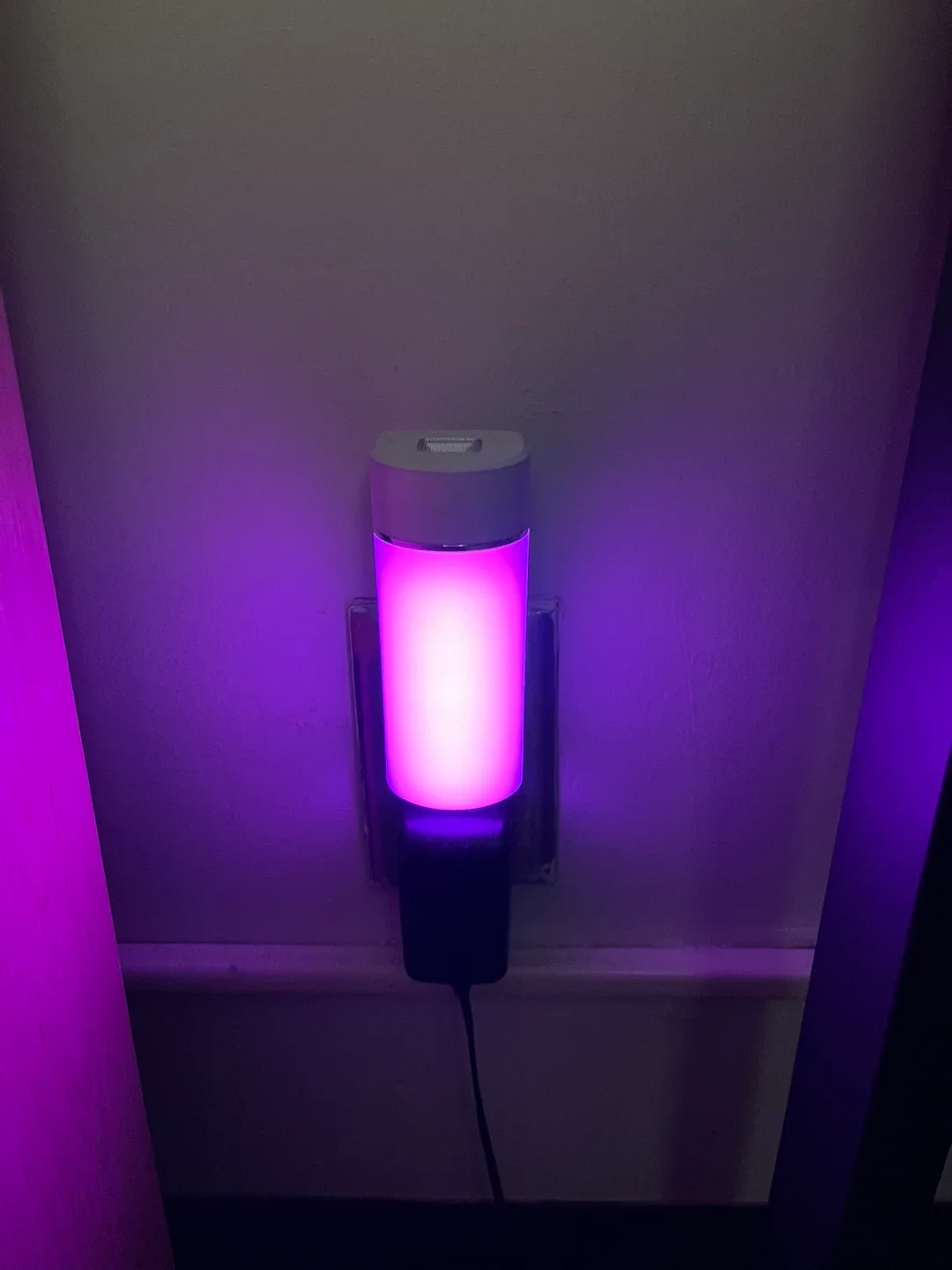 LED Night Light with Motion Sensor image indicator(2)