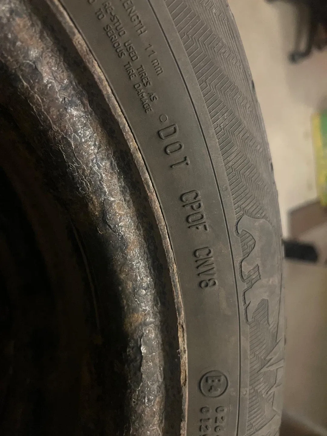 Set of 4 Nord Frost 205/55R16 Winter Tires image indicator(6)