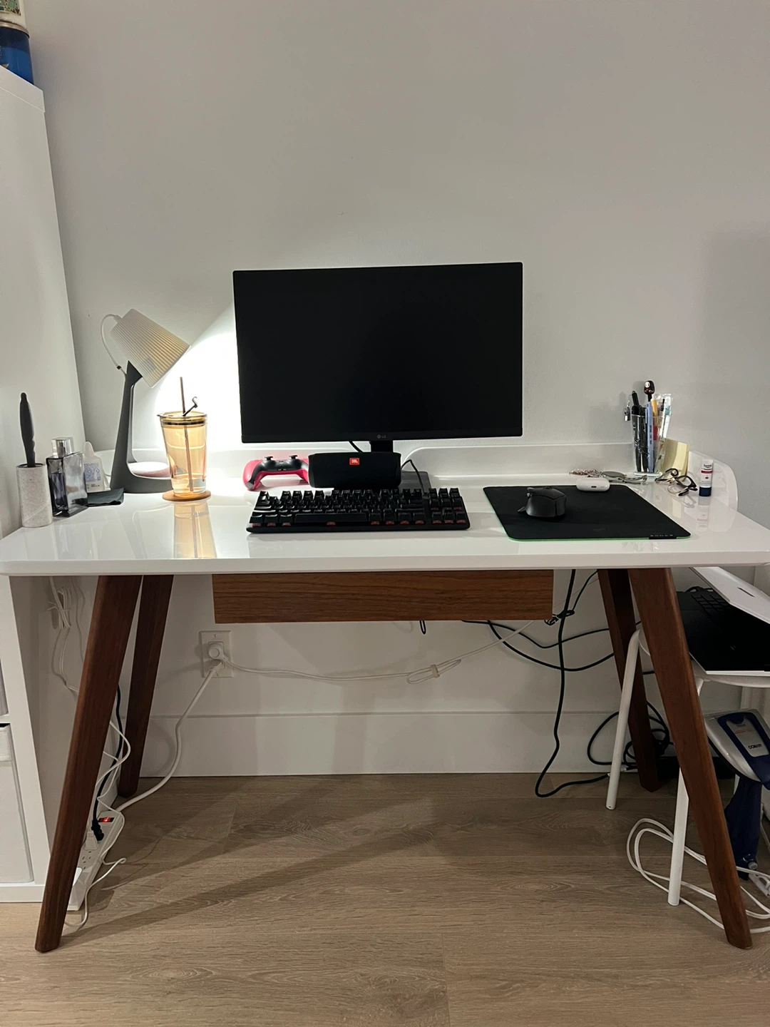 Modern office desk and chair