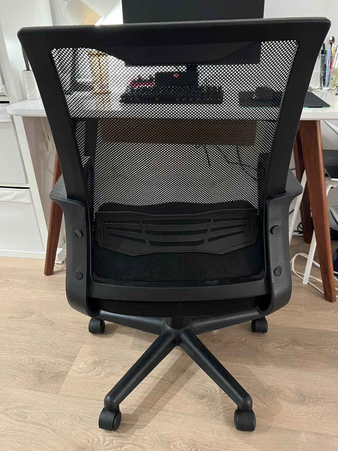 Modern office desk and chair - photo 5