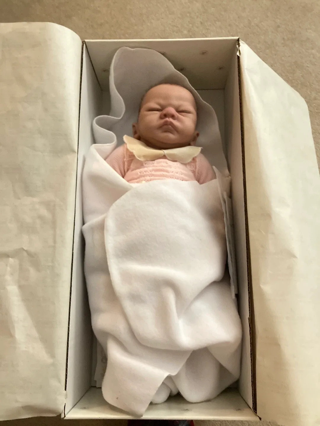 Ashton-Drake Galleries "Welcome Home, Baby Emily" Doll image indicator(2)