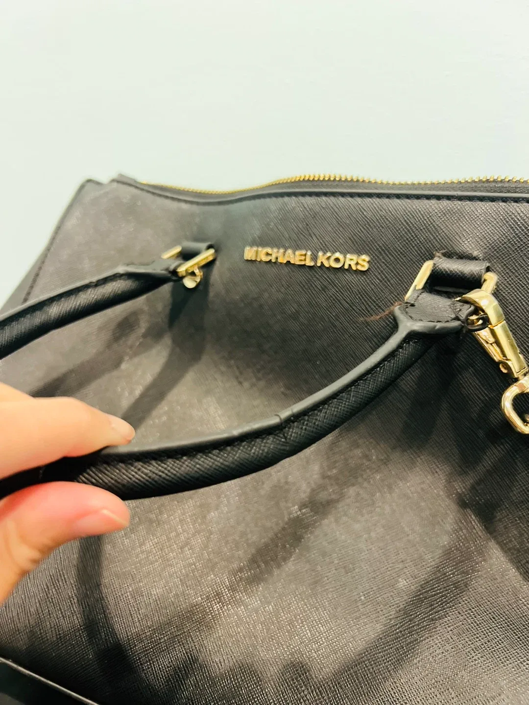 Michael Kors Black handbag image indicator(6)