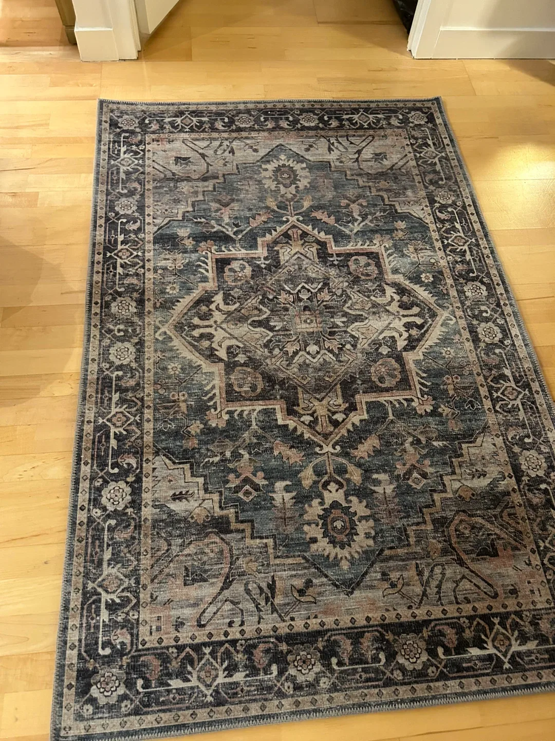 Moving sale - Rug - Navy/Grey