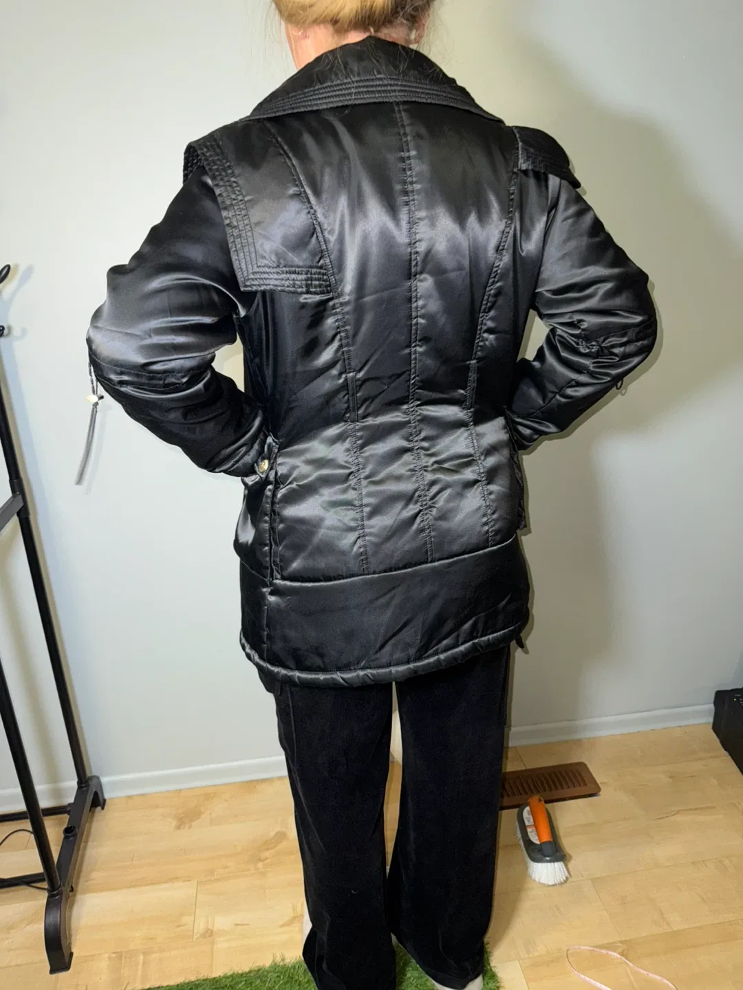 Burberry Black Jacket image indicator(9)