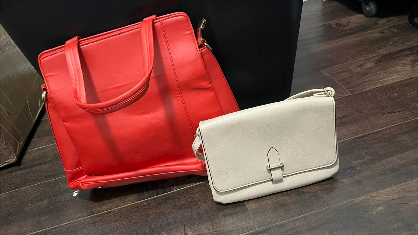 Assorted Women's Handbags - photo 3