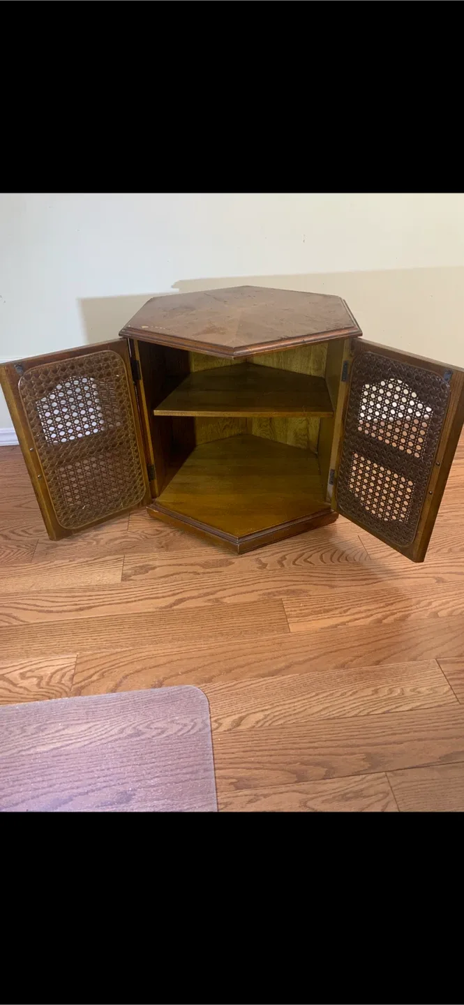 Beautiful Small Table image indicator(6)