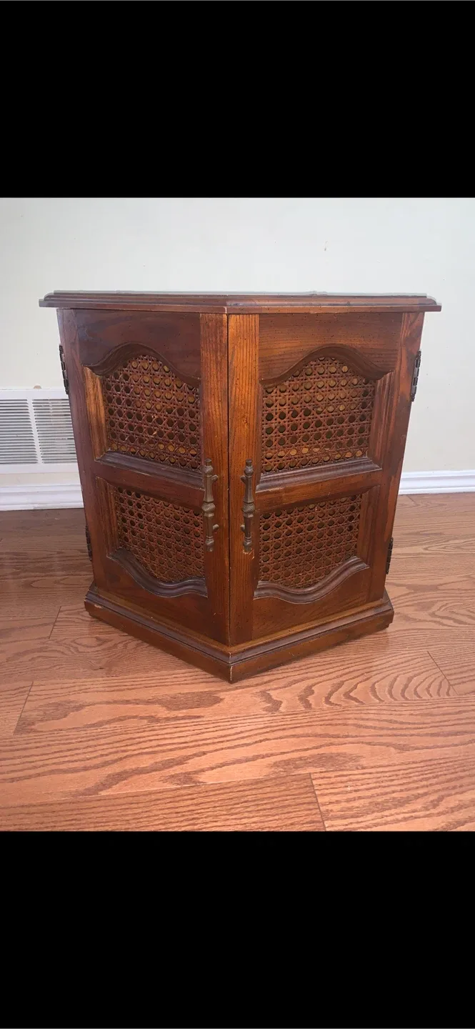 Beautiful Small Table image indicator(7)