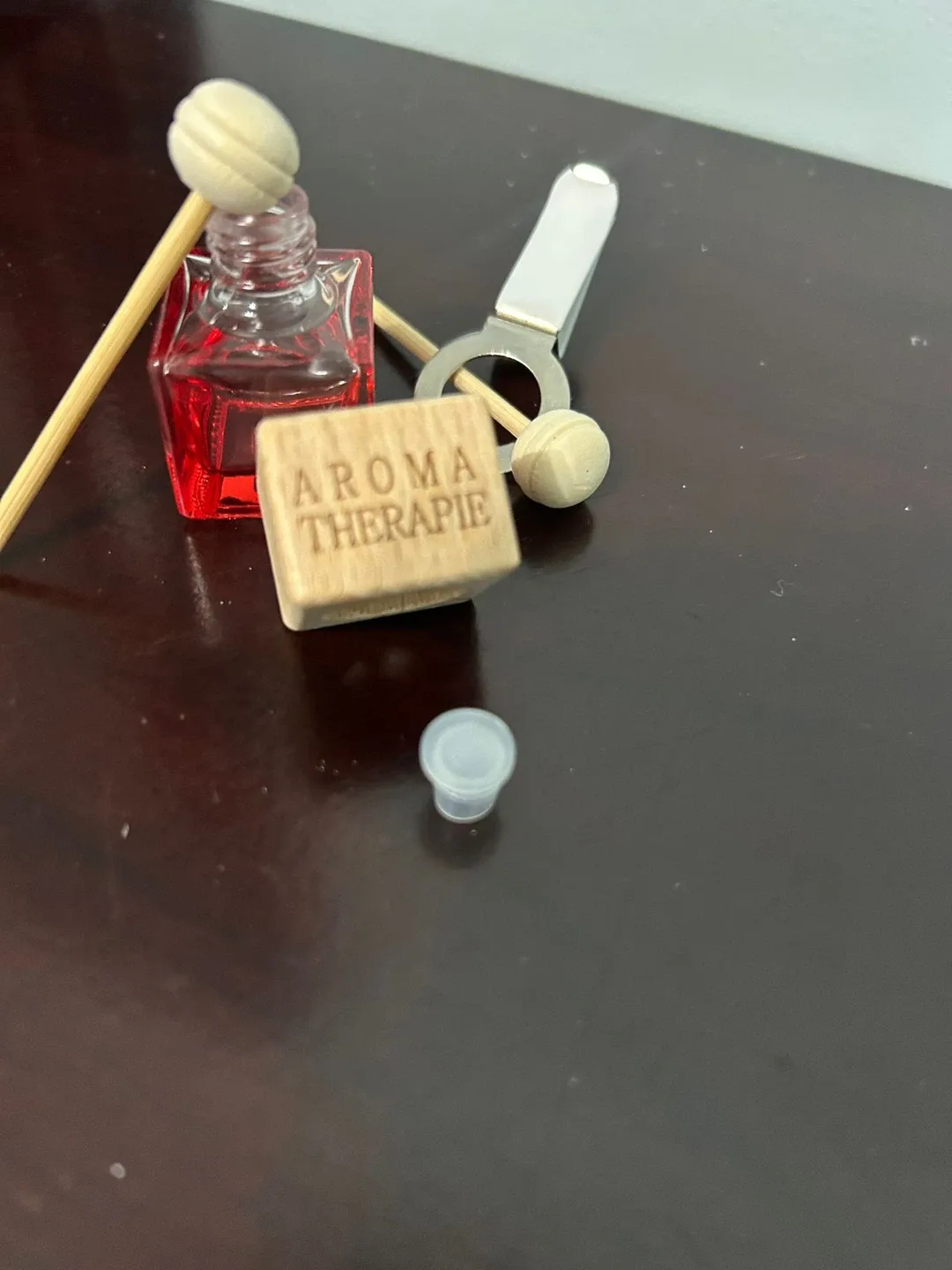 Car perfume hanging and buffing foam attachments image indicator(2)