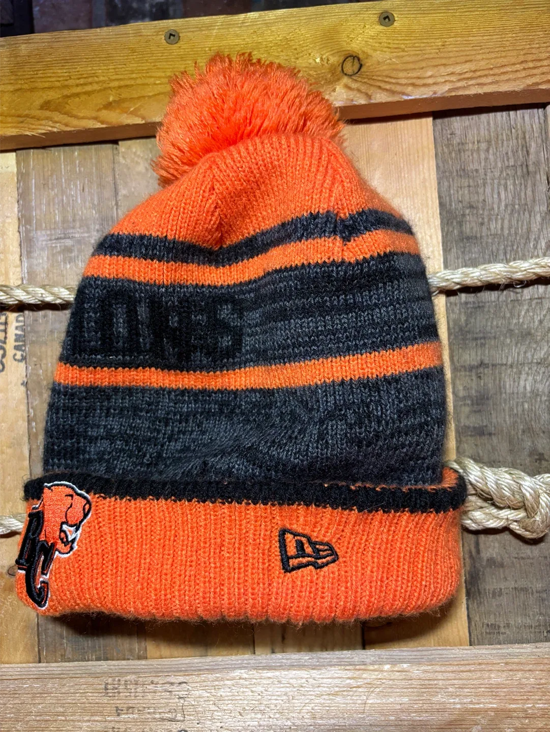 🏈 BC Lions Toque - Gently Used 🧡 🖤 image indicator(3)