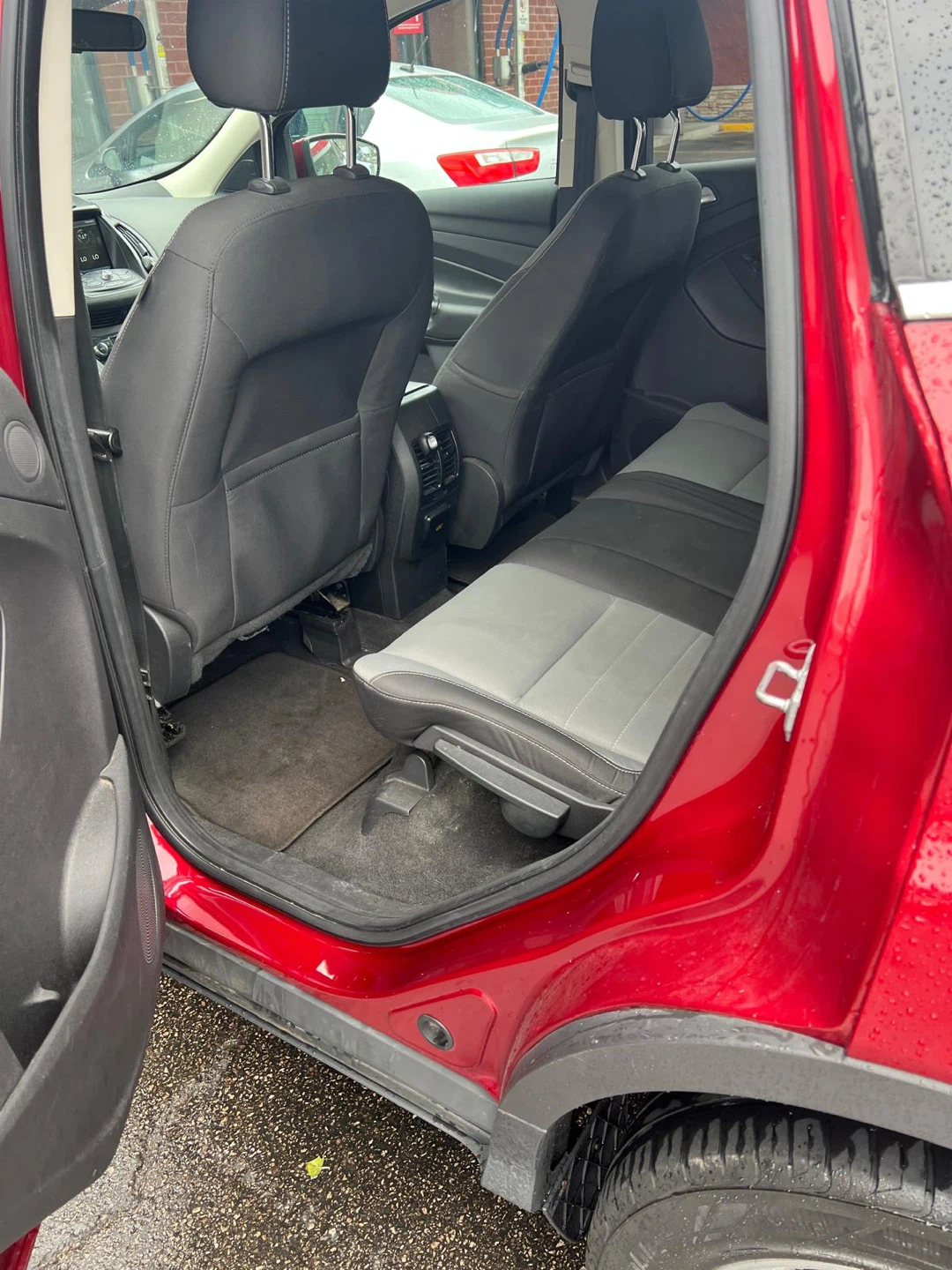 Ford Escape SUV - Red - photo 4
