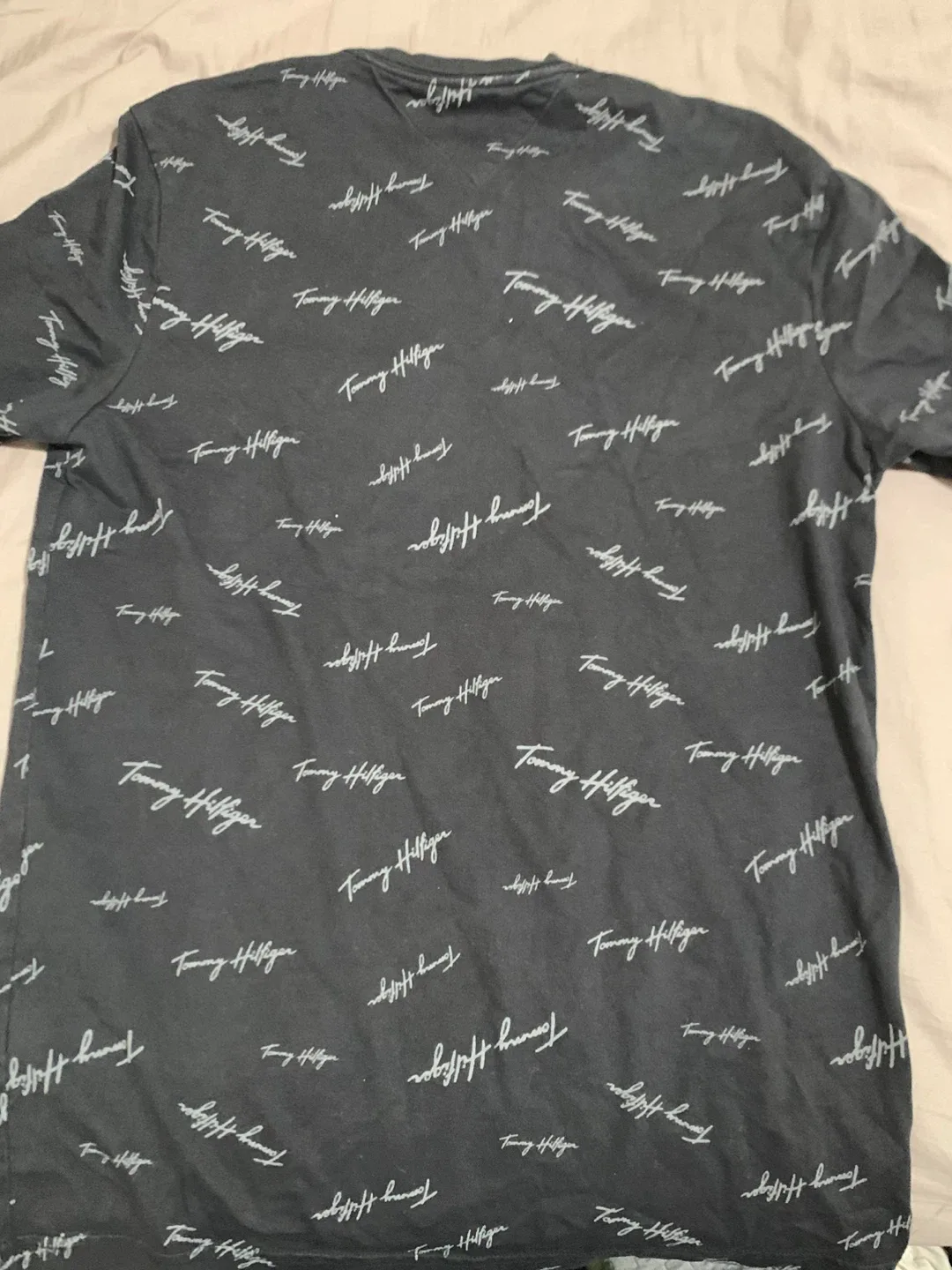 Tommy Hilfiger All Over Print Tee - L image indicator(2)