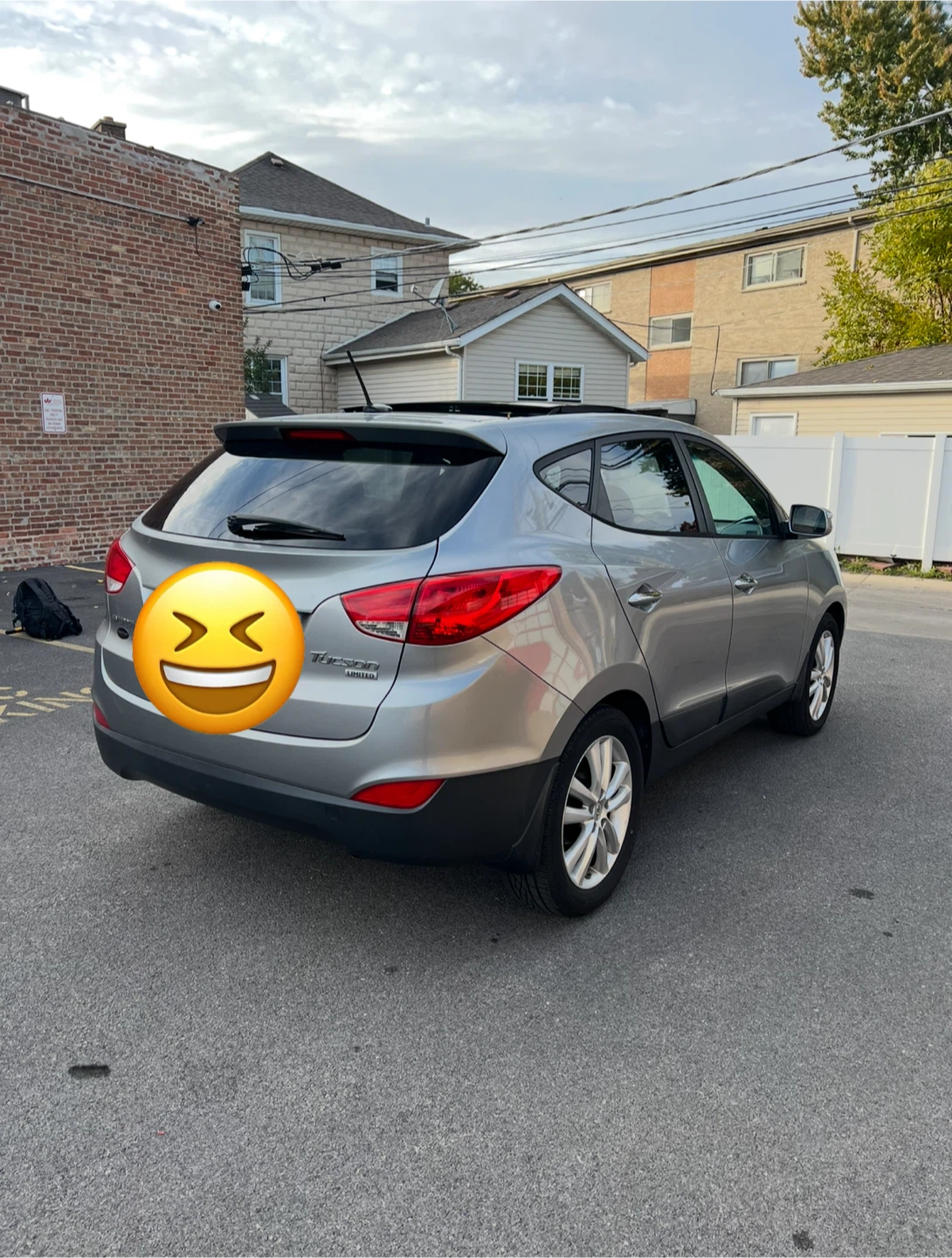 AWD  2011 Hyundai Tucson Limited - photo 2