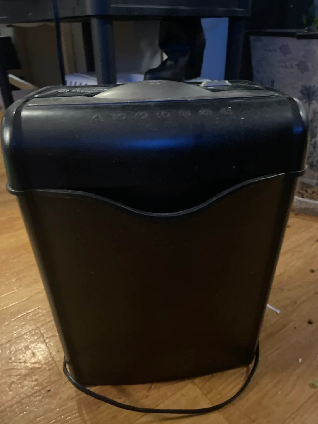 Certified Data AU670XA Paper Shredder image indicator(2)