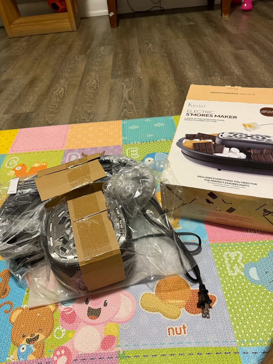 Kusini S'mores Maker - Indoor Fun! image indicator(8)