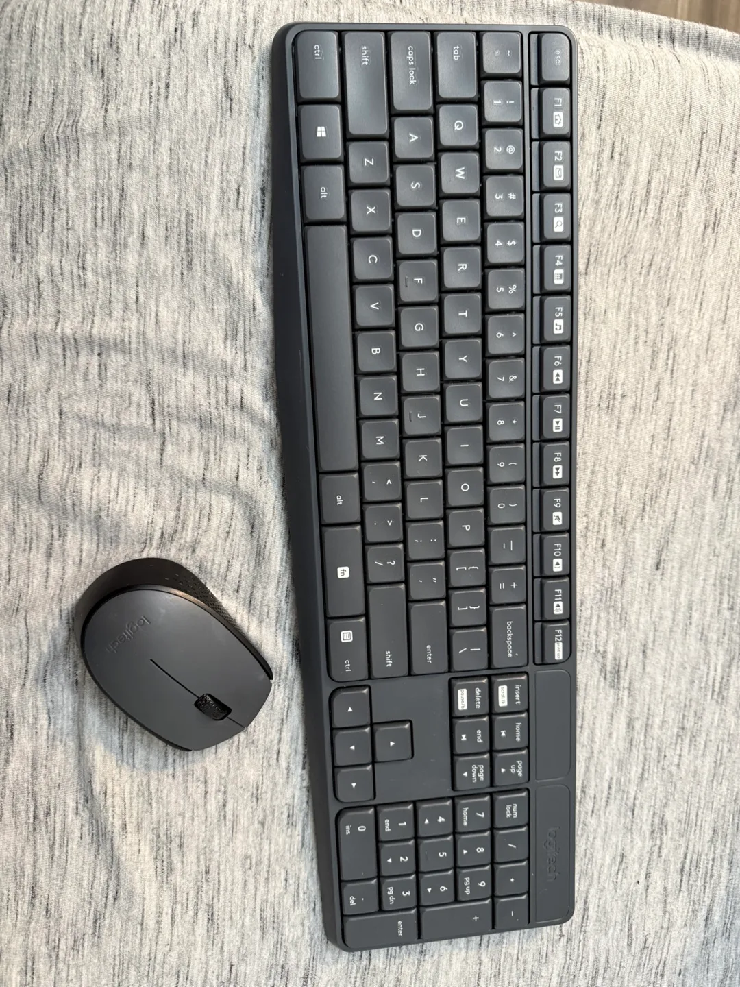 Logitech Wireless Keyboard and Mouse Combo - Dark Grey image indicator(3)
