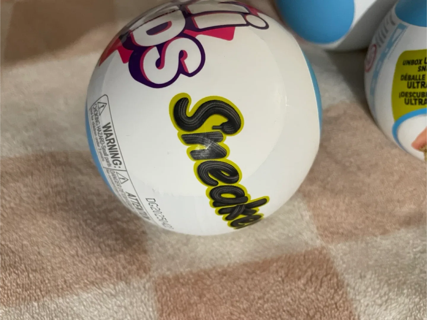 18 Brand New Mini Brands Balls Lot image indicator(2)