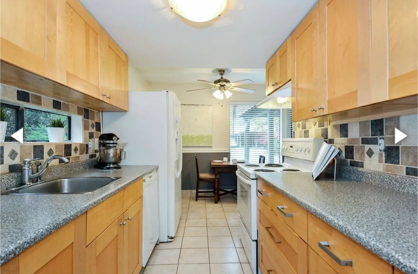 Townhouse in South Surrey image indicator(5)