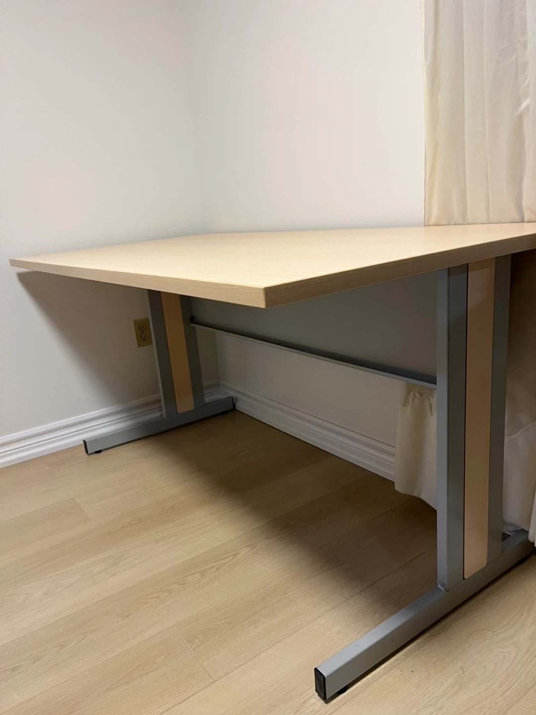 Office Desk - photo 4