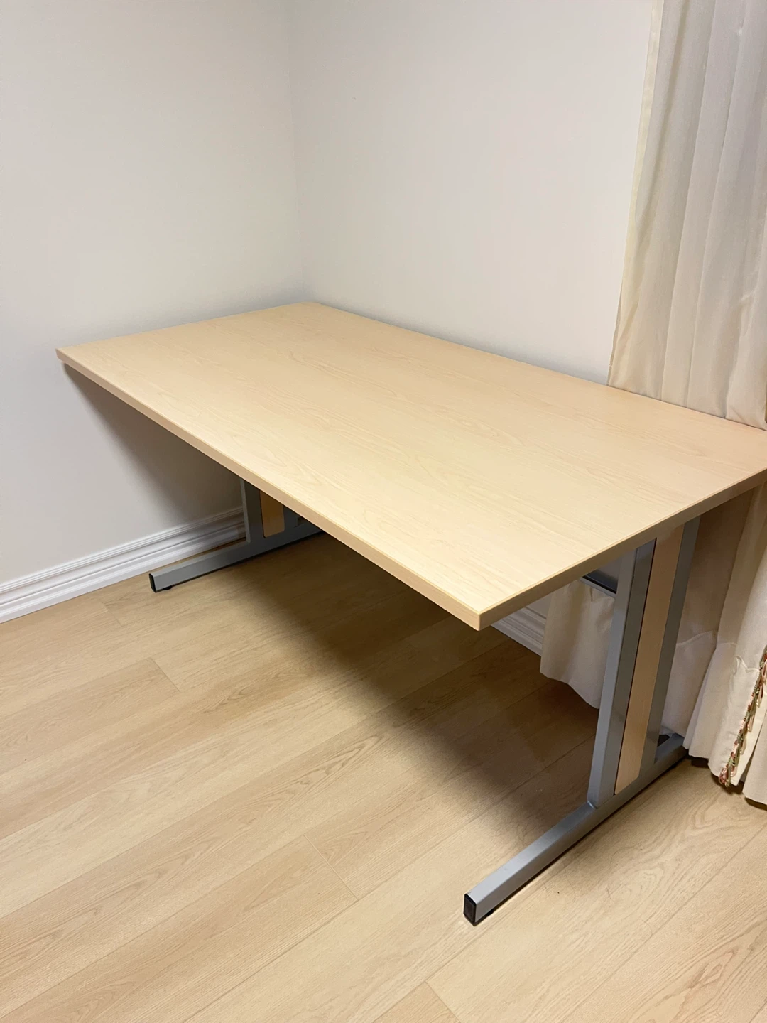 Office Desk - photo 3