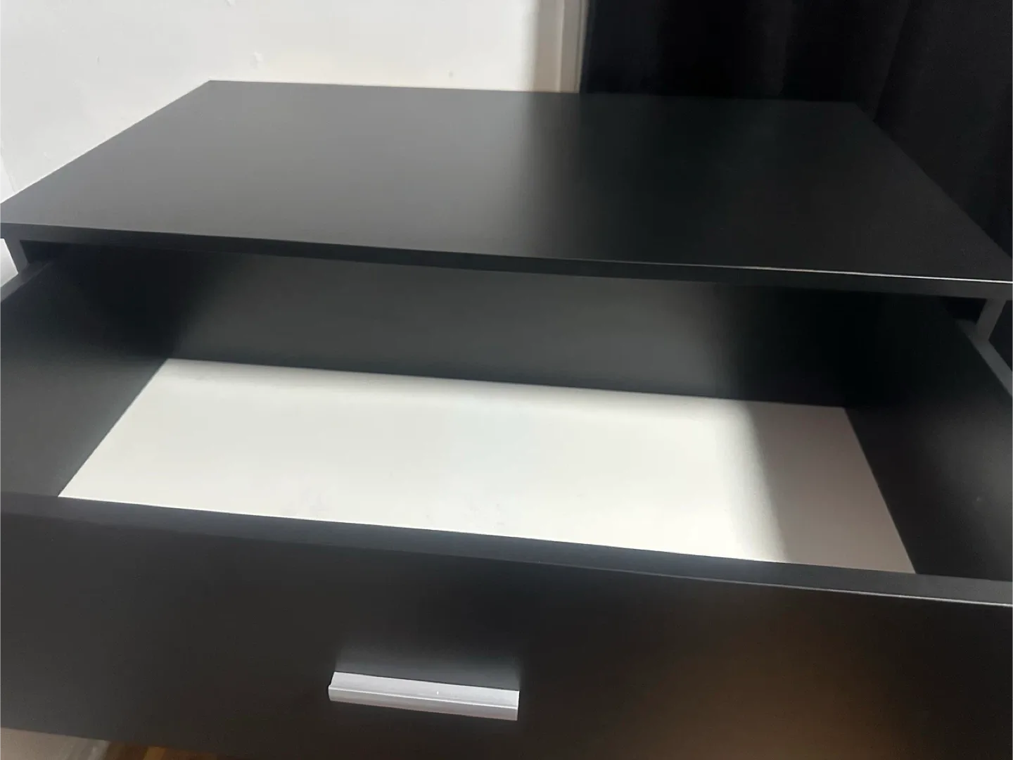 Black 5-Drawer Dresser image indicator(2)