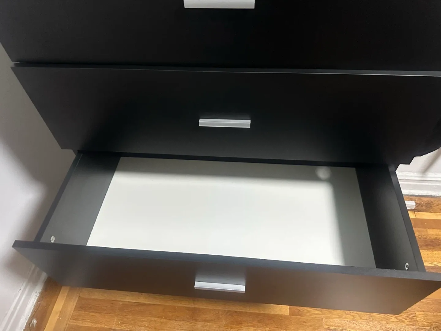 Black 5-Drawer Dresser image indicator(4)