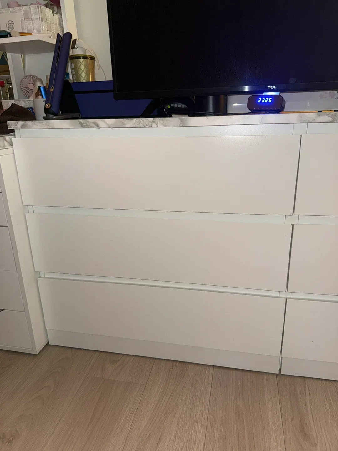 IKEA Malm 6-Drawer Dresser image indicator(3)