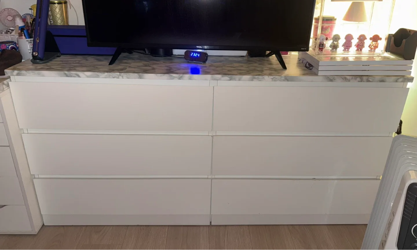 IKEA Malm 6-Drawer Dresser image indicator(2)