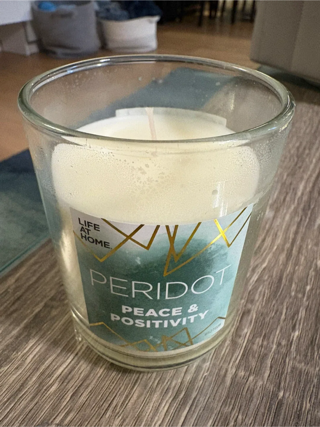 Life at Home Peridot Scented Candle image indicator(2)