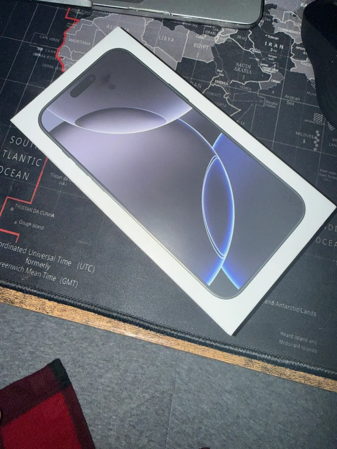 iPhone 16 Pro Max Black Titanium 256GB thumbnail