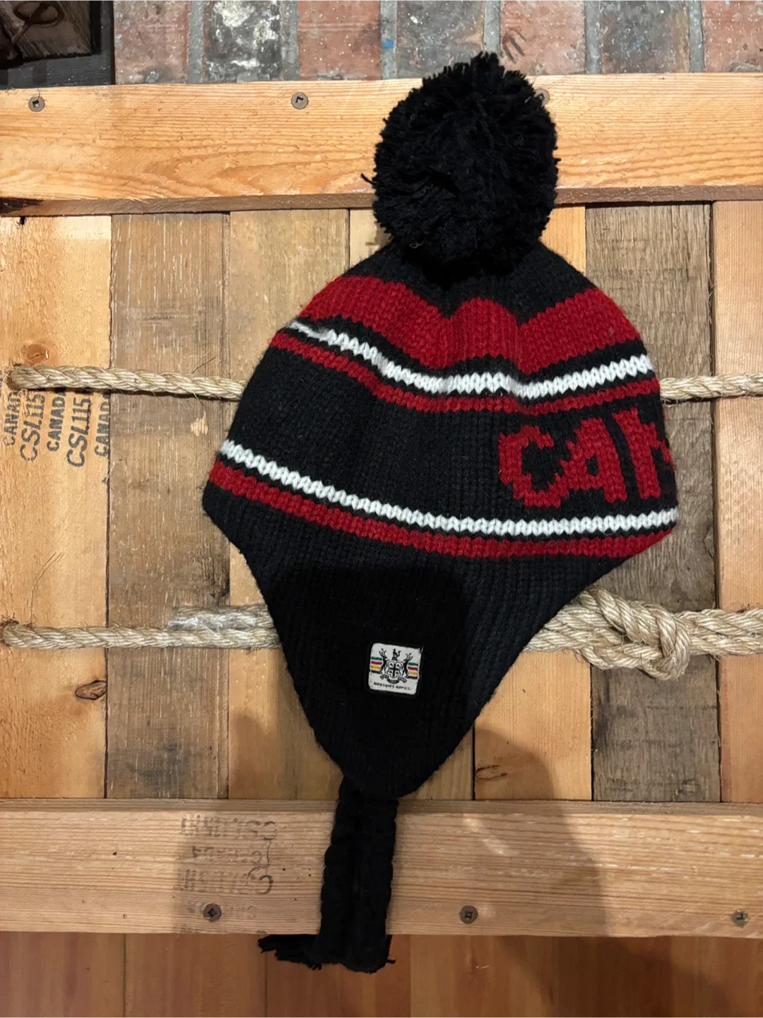 🇨🇦 Canada Toque - Hudson’s Bay Olympic Edition image indicator(9)