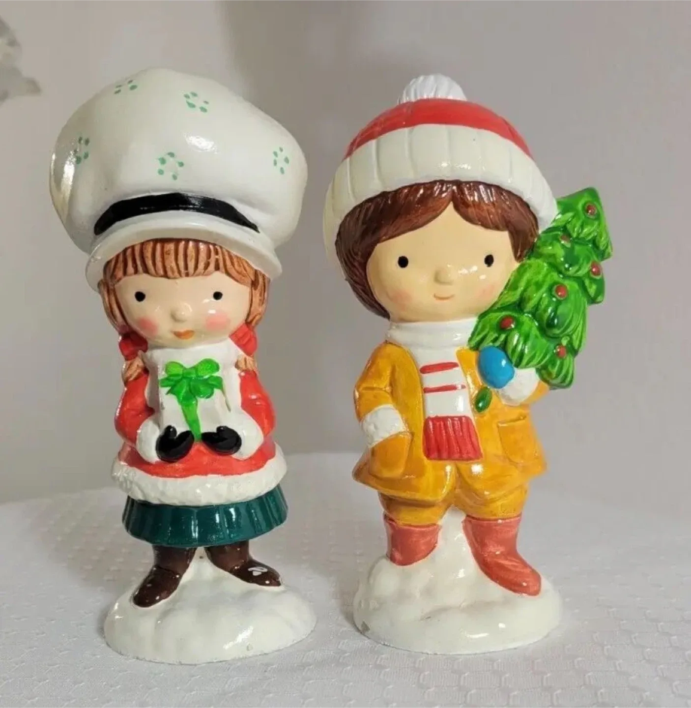 Vintage Christmas carolers Figurines