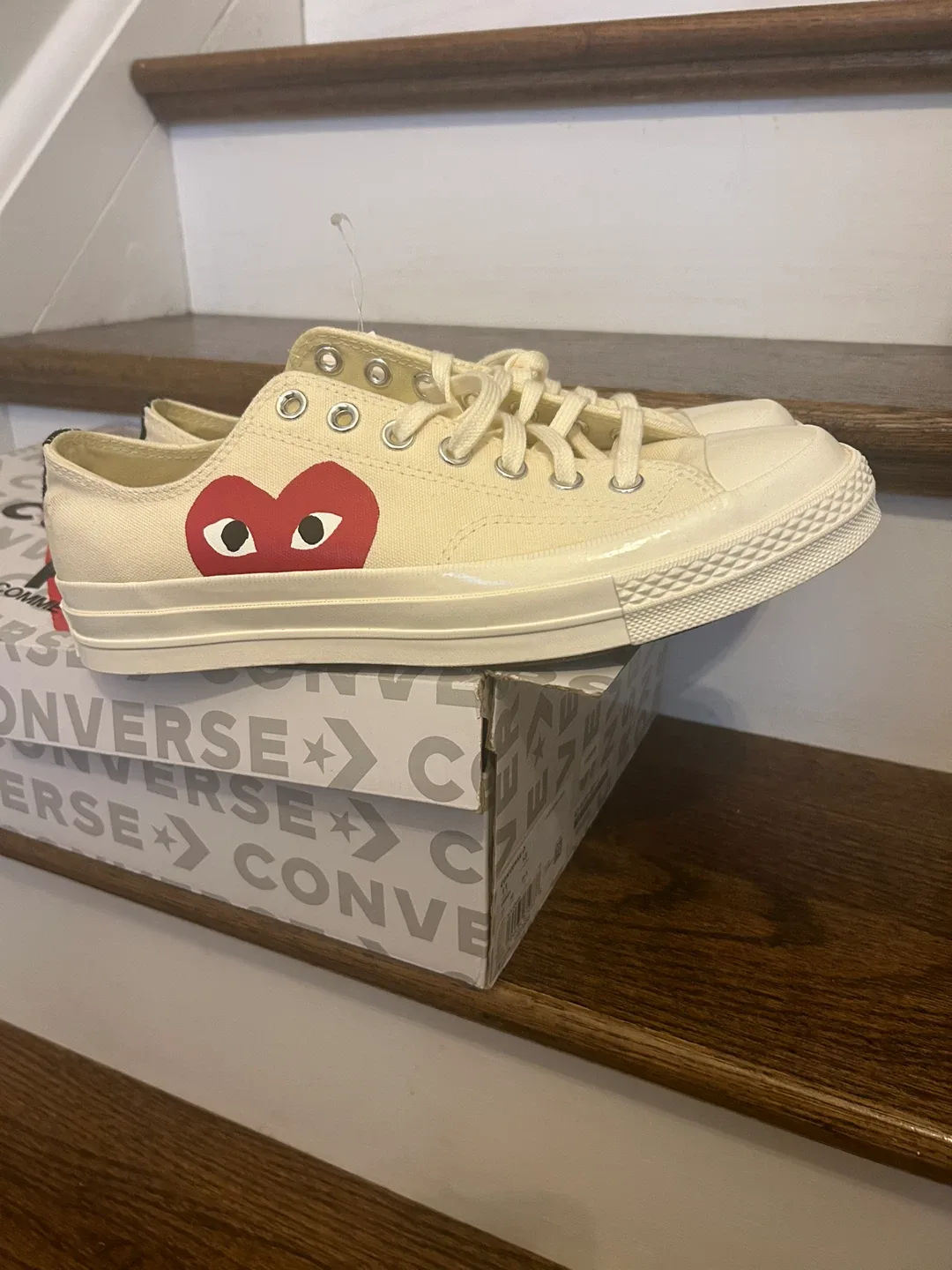 Converse x Comme des Garçons PLAY Sneakers image indicator(2)
