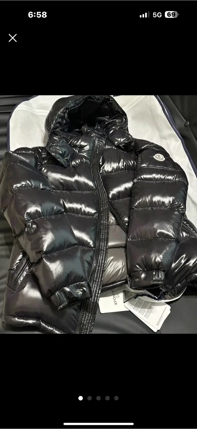 Moncler Black Puffer Jacket image indicator(2)