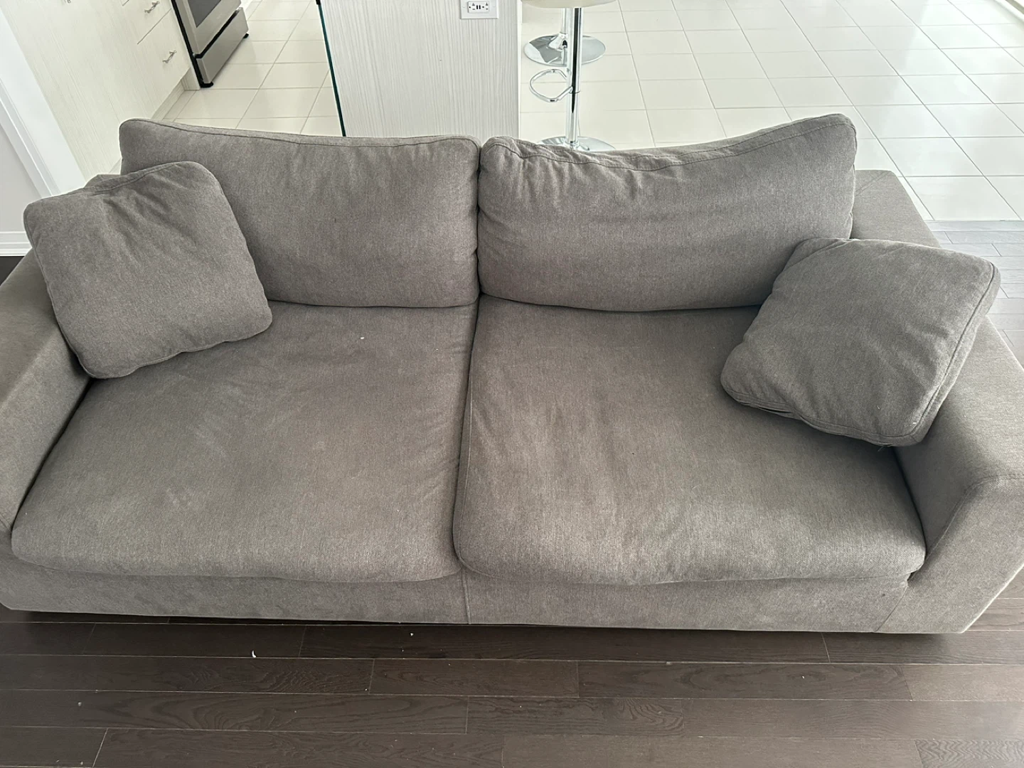 Structube Soft Sofa 87inch (Seats 3-4) - photo 2