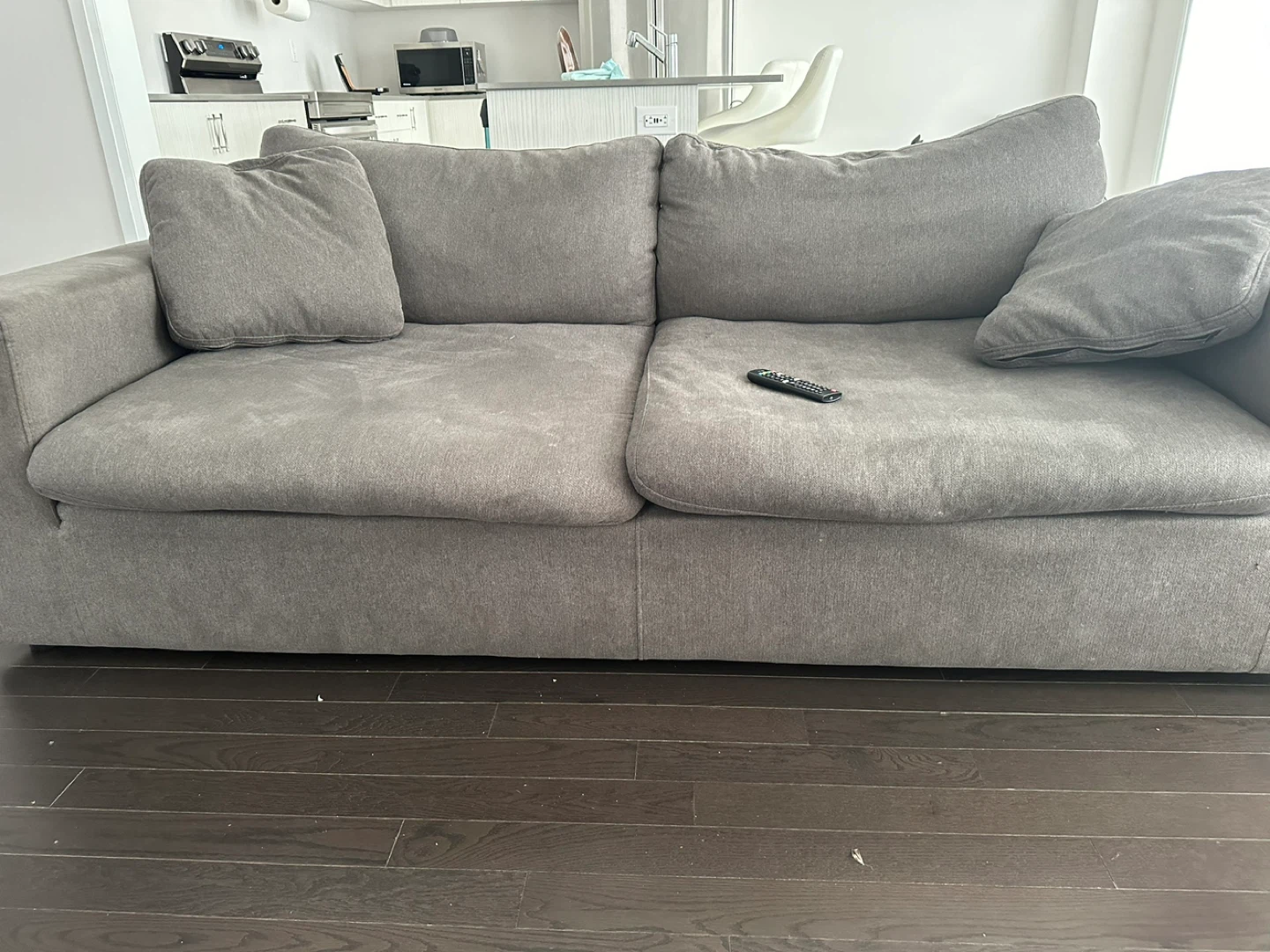 Structube Soft Sofa 87inch (Seats 3-4) - photo 4