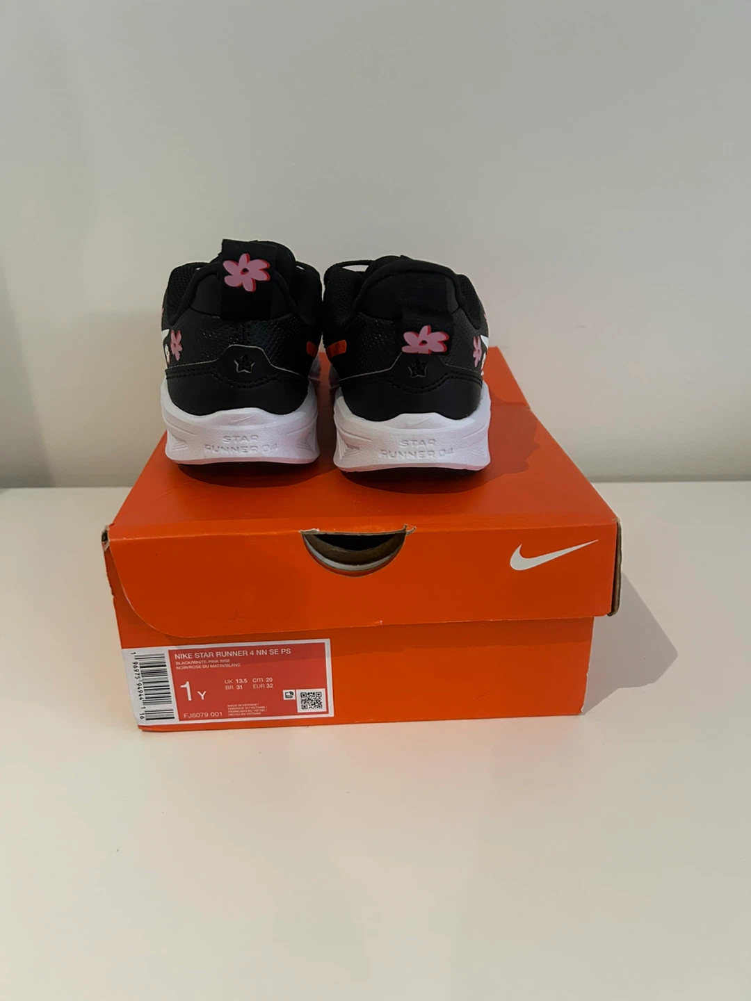 Nike Star Runner 4 NN SE PS - Size 1Y