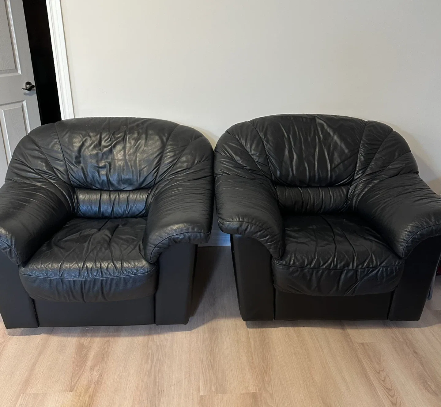 Pair of Black Leather Armchairs image indicator(2)