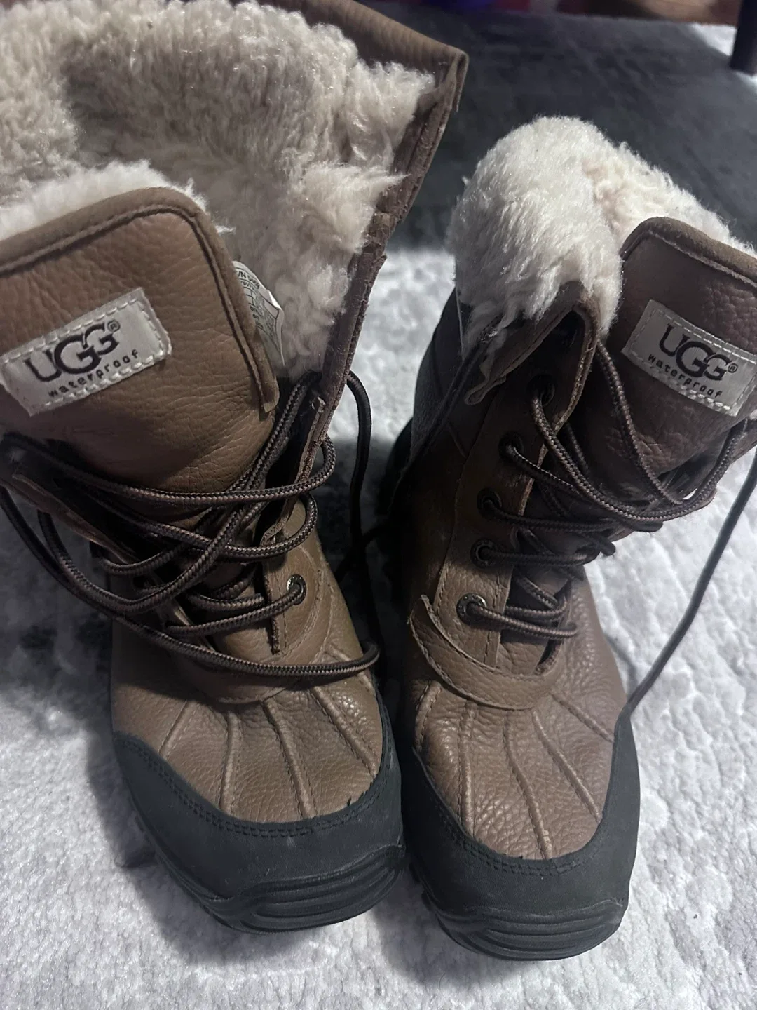 UGG Waterproof Leather Boots 5.5US