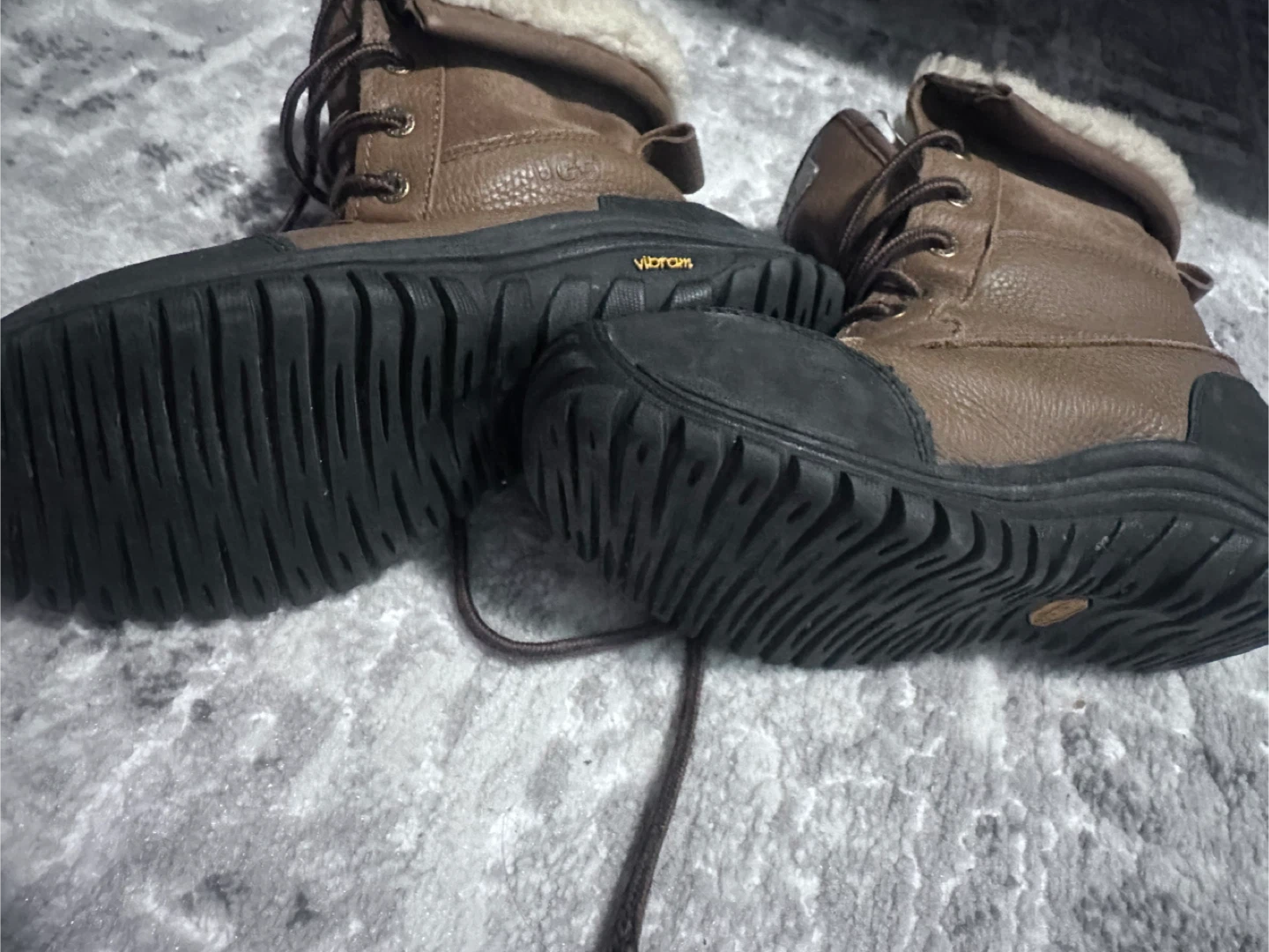 UGG Waterproof Leather Boots 5.5US - photo 5
