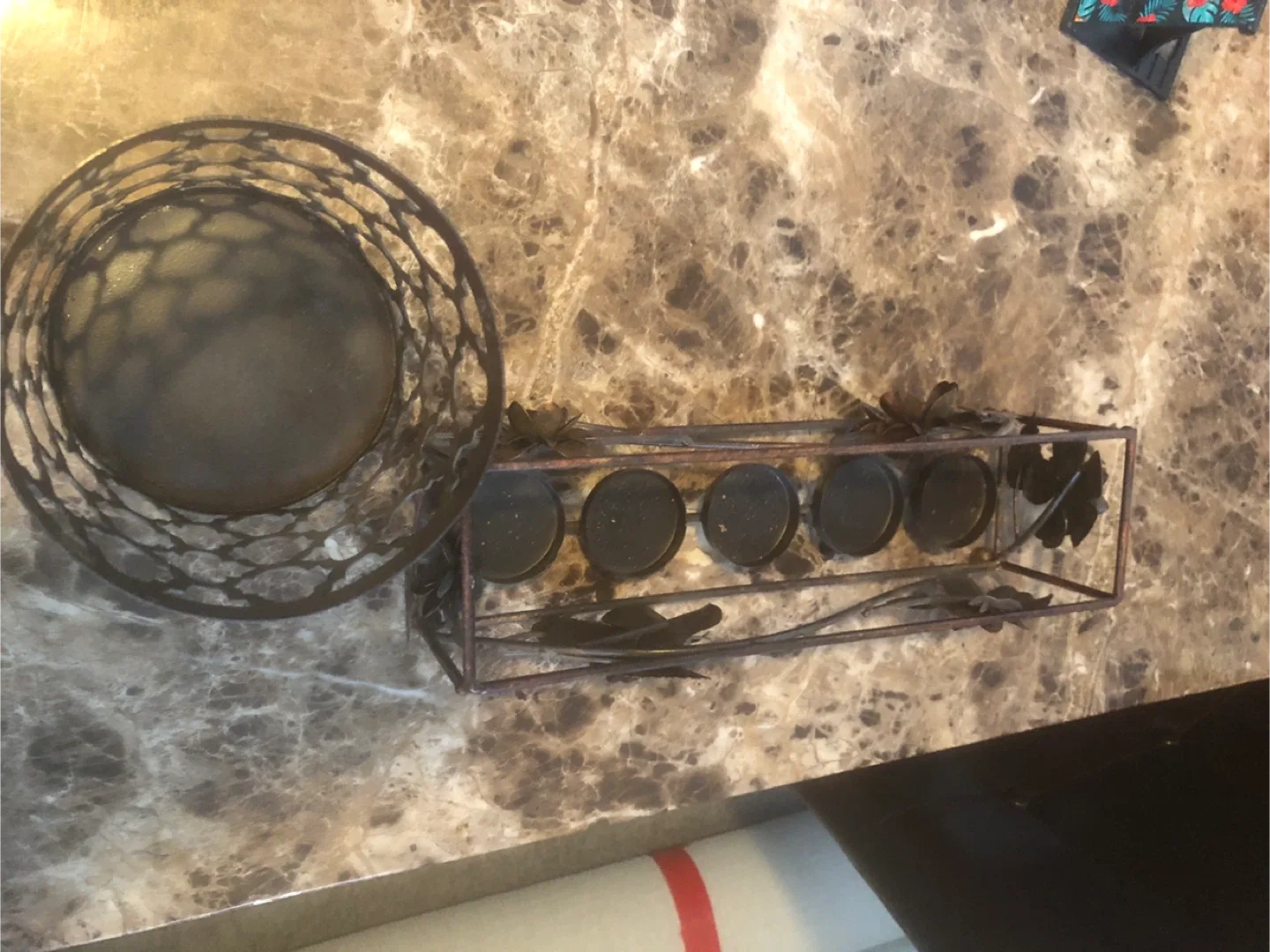 Metal Floral Candle Holders image indicator(2)